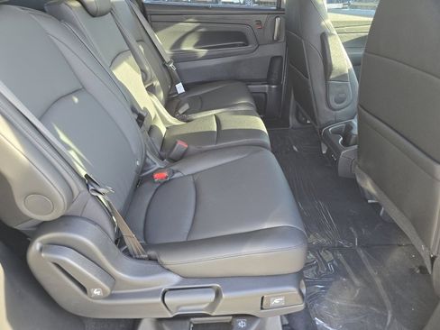 New 2026 Honda HR-V LX image 19