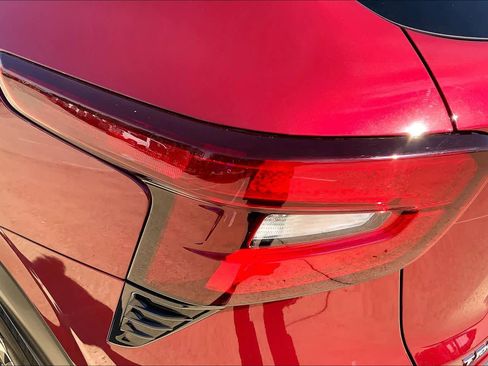 Certified 2024 Chevrolet Trax LT image 27