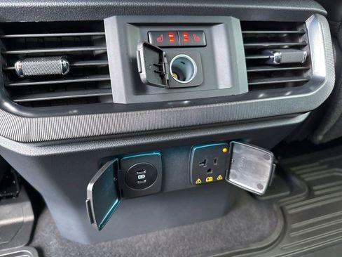 Used 2025 Ford F150 Platinum w/ Equipment Group 702A High image 54