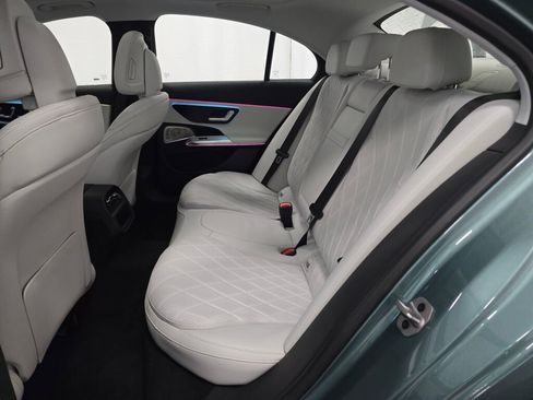 New 2026 Mercedes-Benz E 350 4MATIC Sedan image 18