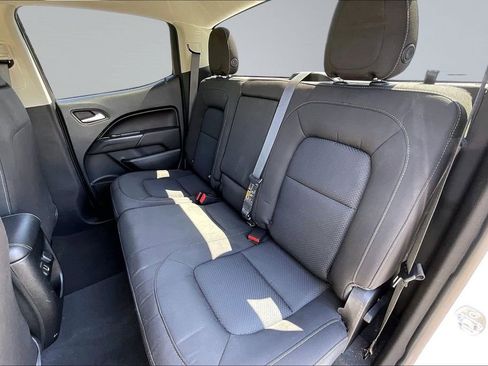 Used 2022 Chevrolet Colorado LT RWD image 26