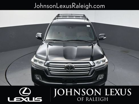 Used 2016 Toyota Land Cruiser AWD/4WD image 24