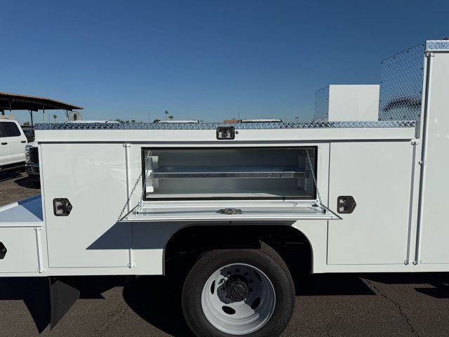 New 2026 Ford F550 4x4 SuperCab Super Duty image 9