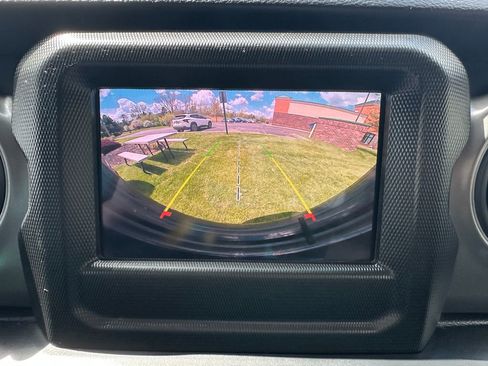Certified 2022 Jeep Wrangler Unlimited Sport AWD/4WD image 6