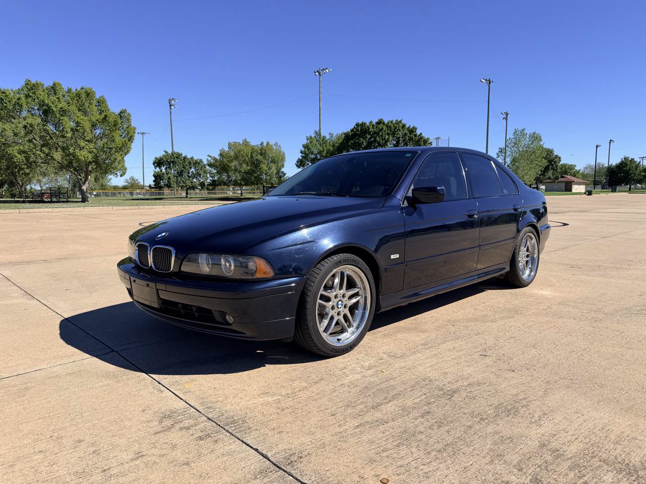 Used 2001 BMW 540i Sedan RWD image 4