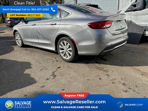 Used 2015 Chrysler 200 C image 4