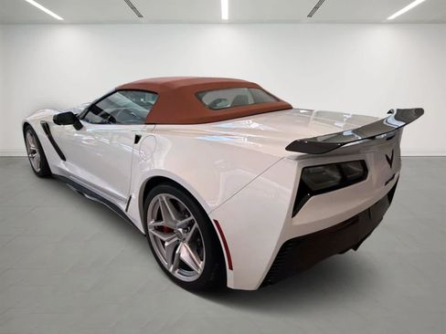 Used 2019 Chevrolet Corvette ZR1 RWD image 2