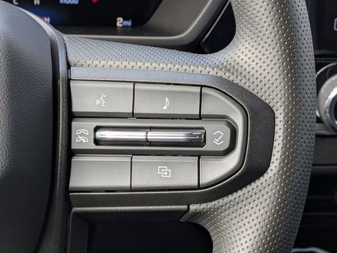 New 2026 Chevrolet Colorado W/T image 19