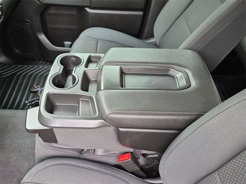 Used 2020 Chevrolet Silverado 2500 Custom w/ Custom Value Package image 20