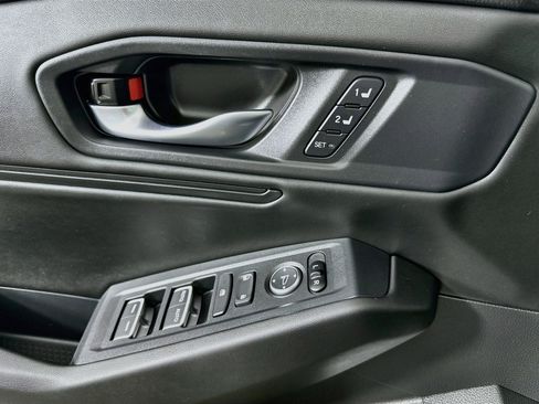Used 2025 Honda Accord EX-L image 31