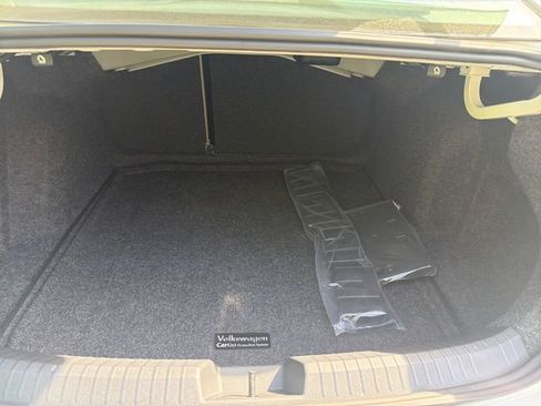 New 2026 Volkswagen Jetta SE FWD image 18