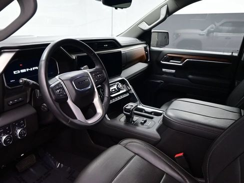 Used 2023 GMC Sierra 1500 Denali w/ Denali Reserve Package AWD/4WD image 8