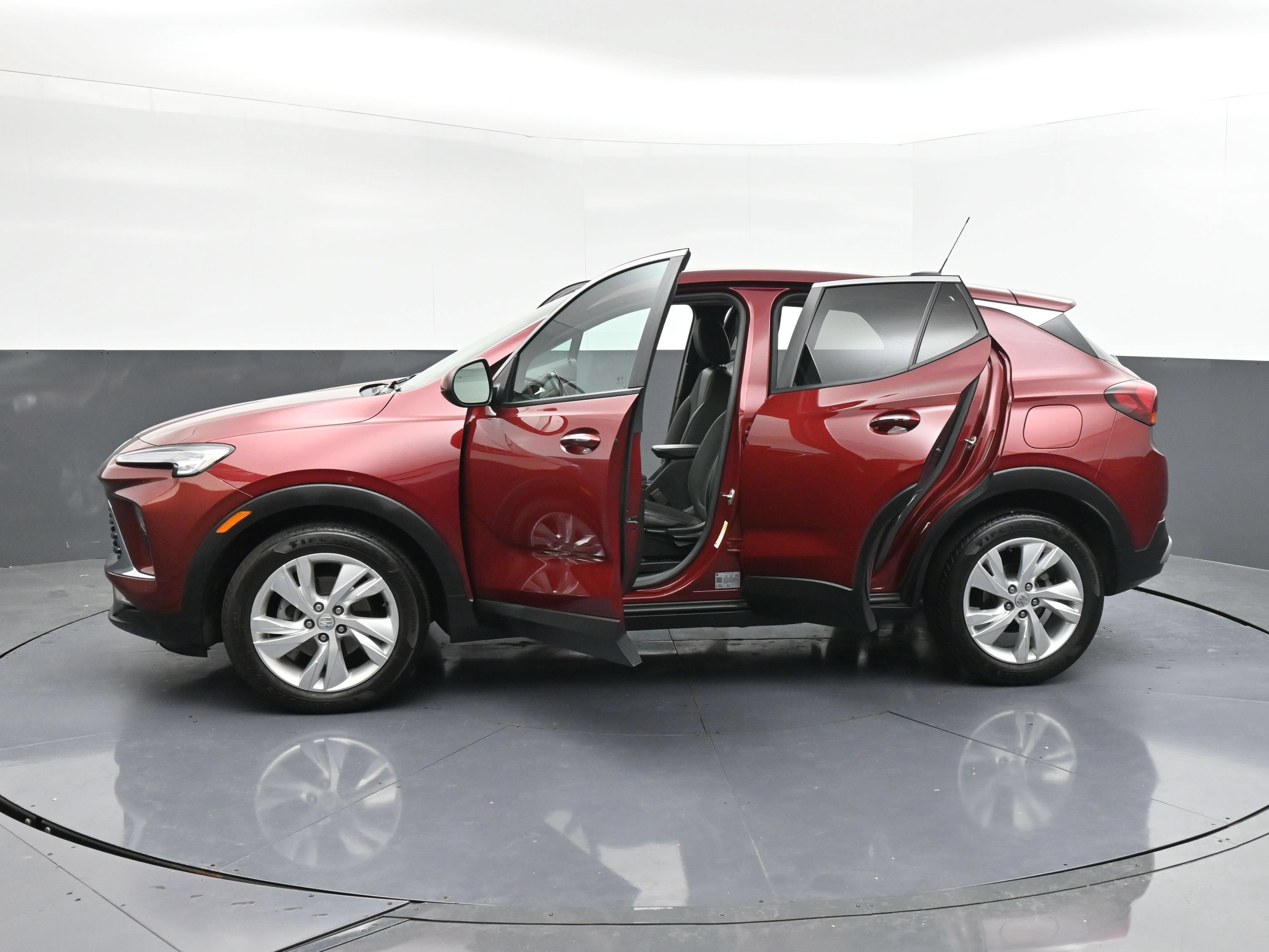 Used 2024 Buick Encore GX Preferred FWD image 41