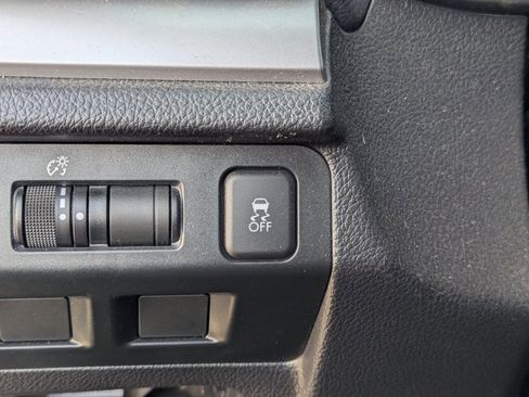 Used 2016 Subaru Forester 2.5i Premium image 22