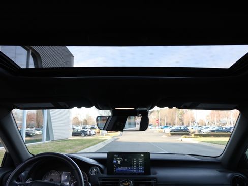 Used 2023 Lexus IS 300 w/ Comfort Package image 31