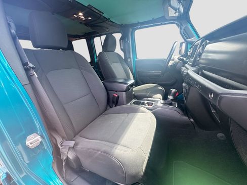 Used 2020 Jeep Wrangler Unlimited Sport S AWD/4WD image 31