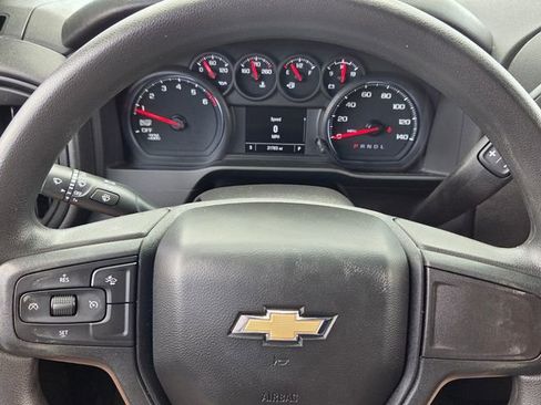 Used 2022 Chevrolet Silverado 1500 Custom image 23