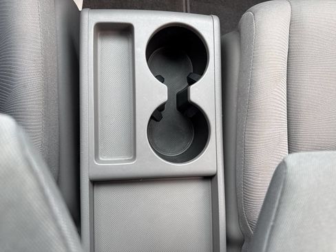 Used 2010 Honda CR-V LX image 39