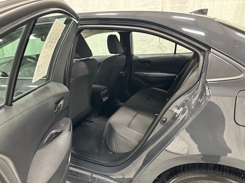 Used 2025 Toyota Corolla LE image 43