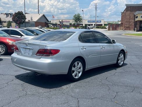 Used 2005 Lexus ES 330 w/ DVD Navigation System Pkg FWD image 6