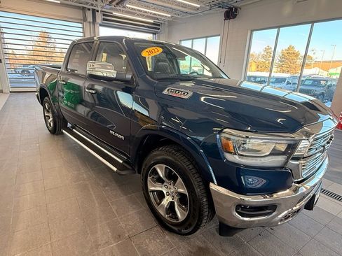 Used 2022 RAM 1500 Laramie AWD/4WD image 1