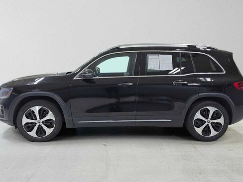 Used 2025 Mercedes-Benz GLB 250 4MATIC image 6