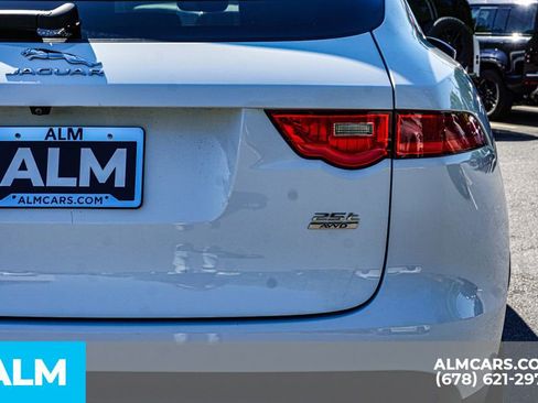 Used 2020 Jaguar F-PACE Premium image 13