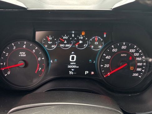 Used 2017 Chevrolet Camaro SS image 10