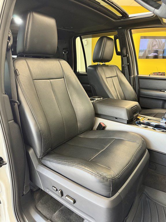 Used 2017 Ford Expedition EL Limited w/ Equipment Group 301A RWD image 16