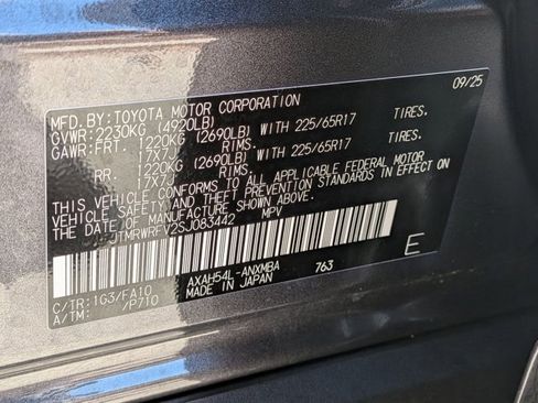 Certified 2025 Toyota RAV4 XLE AWD/4WD image 24
