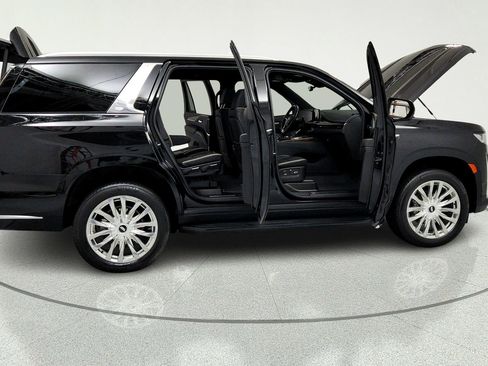 Certified 2024 Cadillac Escalade Premium Luxury AWD/4WD image 13