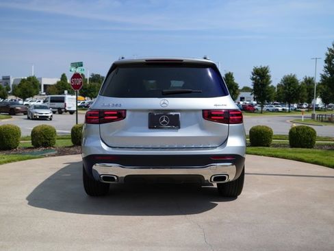 Used 2026 Mercedes-Benz GLB 250 4MATIC image 7