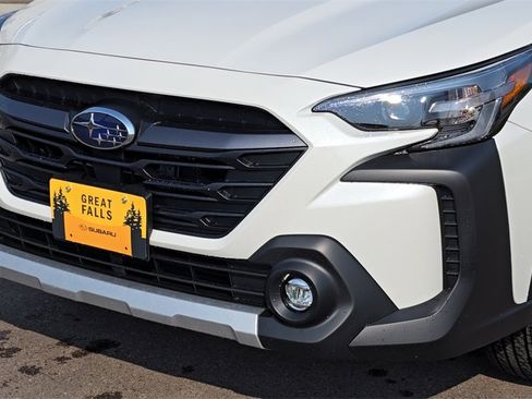 Certified 2025 Subaru Outback Premium image 9