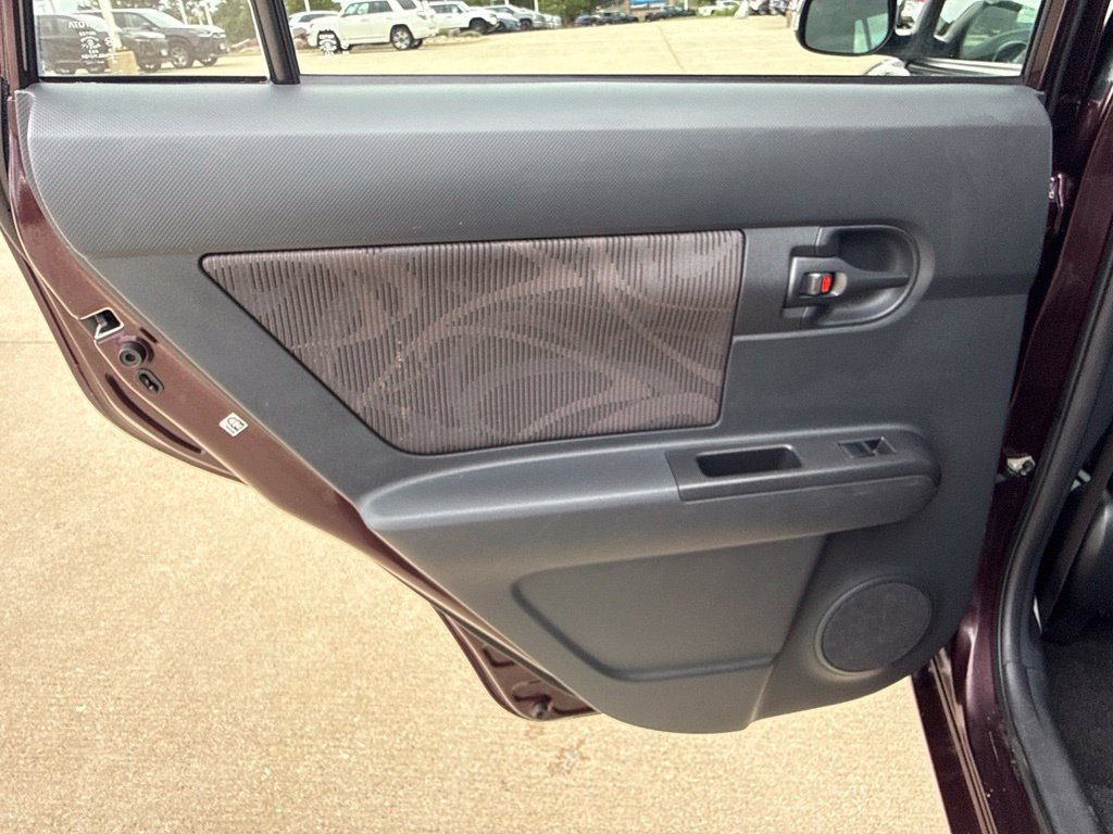Used 2015 Scion xB FWD image 13