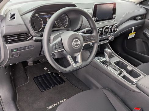 Certified 2025 Nissan Sentra SV image 14