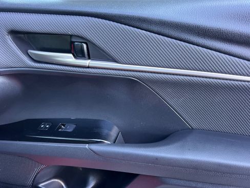 Certified 2025 Toyota Camry SE FWD image 18