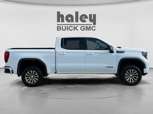 Used 2023 GMC Sierra 1500 AT4 w/ AT4 Preferred Package AWD/4WD image 6