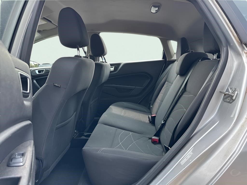 Used 2016 Ford Fiesta SE FWD image 8
