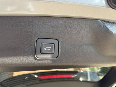 New 2026 Chevrolet TrailBlazer LT w/ Convenience Package FWD image 8
