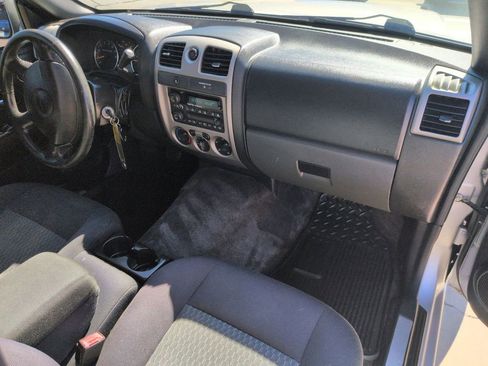 Used 2011 Chevrolet Colorado LT image 18