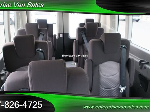 Used 2023 Ford Transit 350 XLT image 5