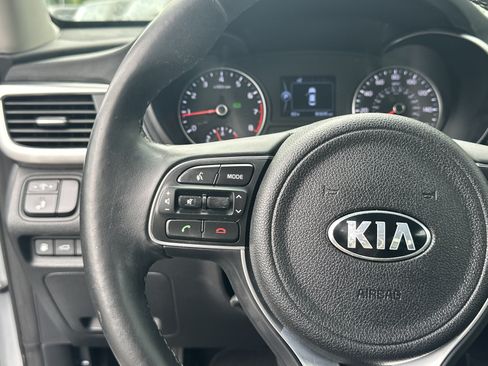 Used 2016 Kia Optima EX w/ Option Group 040 FWD image 26
