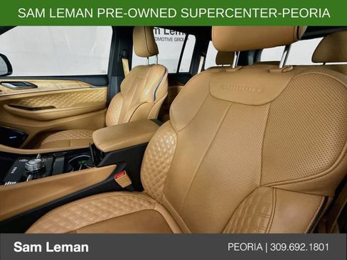 Used 2025 Jeep Grand Cherokee Summit AWD/4WD image 22