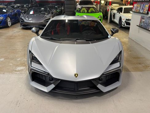 Used 2024 Lamborghini Revuelto AWD/4WD image 2