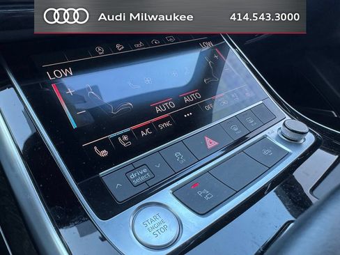 Used 2020 Audi Q8 Premium Plus w/ Premium Plus Package AWD/4WD image 22