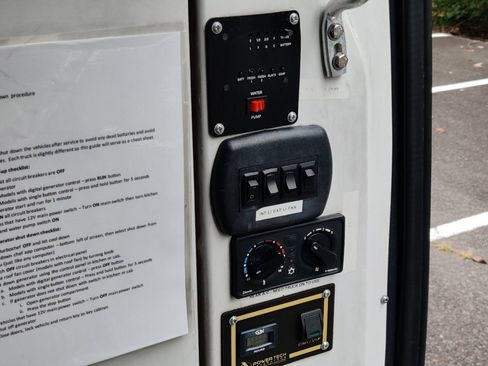 Used 2020 Mercedes-Benz Sprinter 4500 image 41