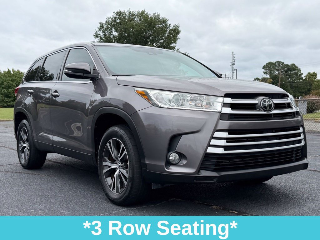 Used 2019 Toyota Highlander Plus FWD image 8