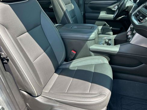 Used 2023 GMC Yukon SLT w/ SLT Luxury Package RWD image 20