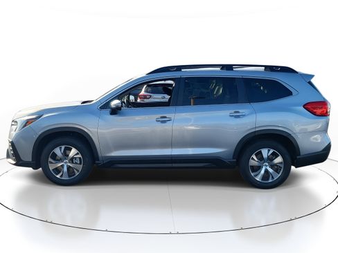 Certified 2023 Subaru Ascent Premium w/ Convenience Package image 3