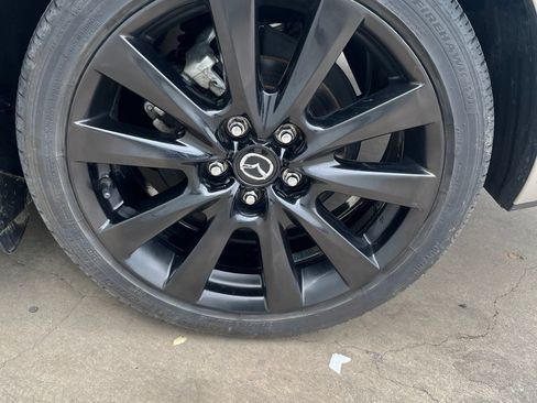 Used 2024 MAZDA MAZDA3 s FWD image 27